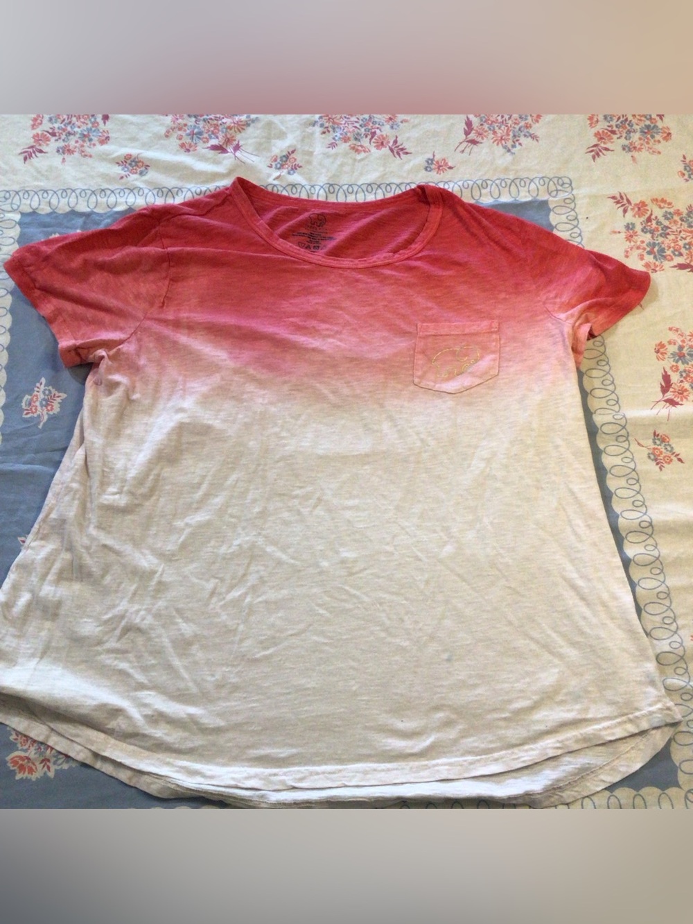 ivory ella Pink-to-Cream Ombre Short Sleeve Pocket Tee